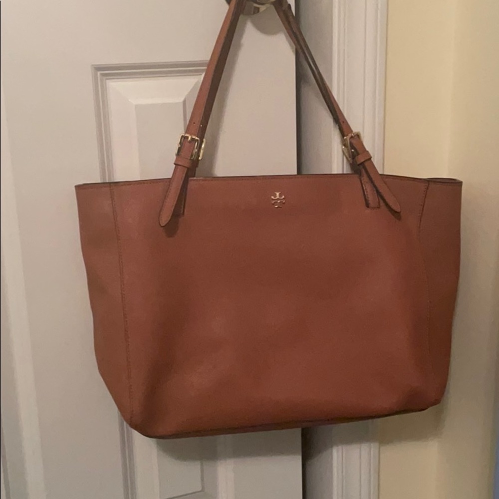 Tory Burch Robinson Large Tote Bag in Cardamon
